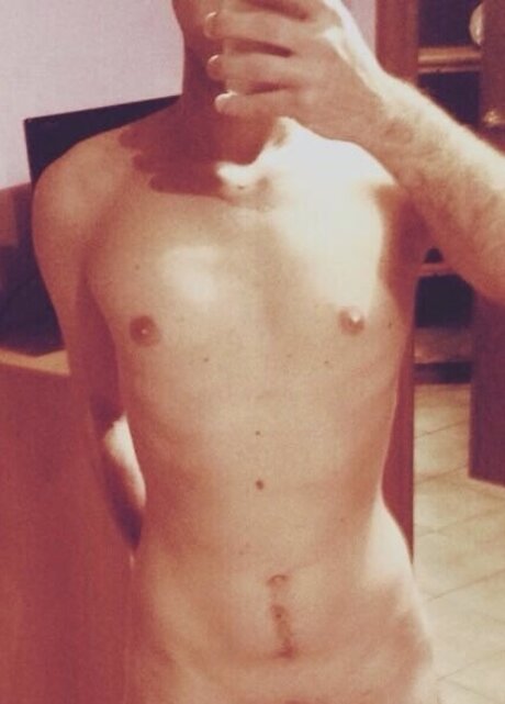 Foto desnuda filtrada de OnlyFans de Daniel