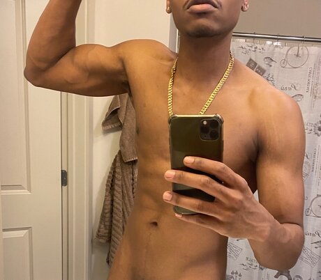 Foto desnuda filtrada de OnlyFans de Phallus