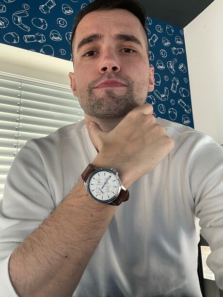 Foto desnuda filtrada de OnlyFans de Bigger Is Better