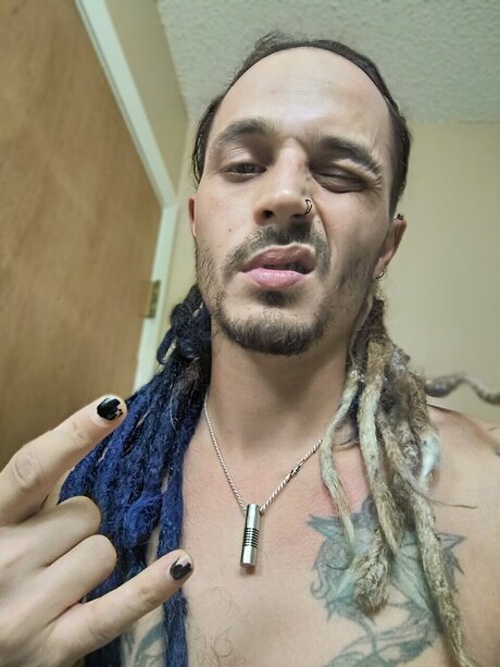 Foto desnuda filtrada de OnlyFans de Dread