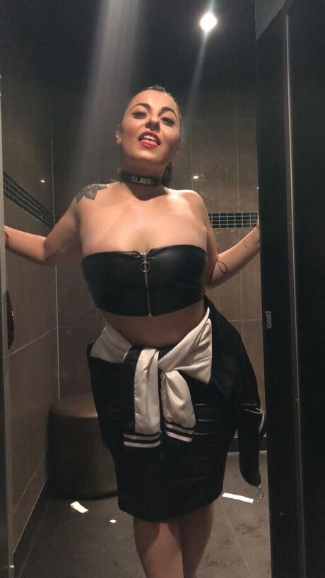 Foto desnuda filtrada de OnlyFans de Merci 