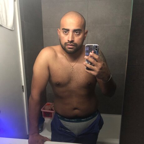 Foto desnuda filtrada de OnlyFans de Sam
