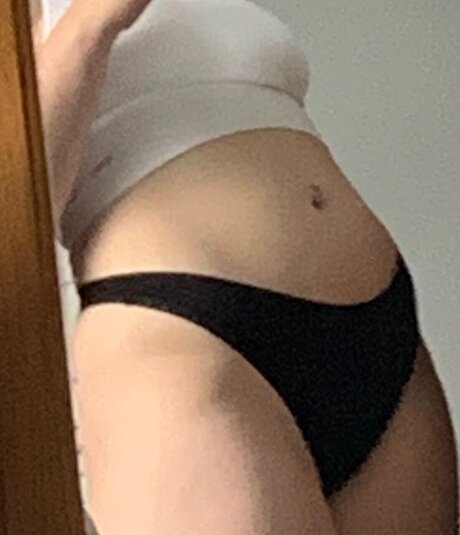 Foto desnuda filtrada de OnlyFans de Sara