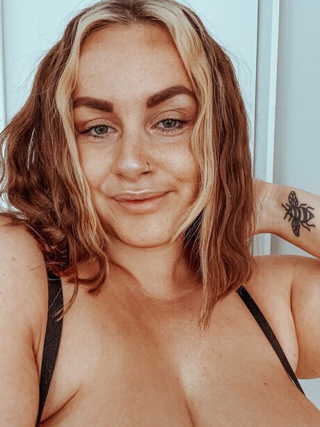 Foto desnuda filtrada de OnlyFans de Sisi 