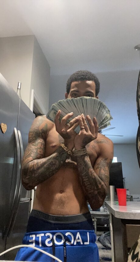 Foto desnuda filtrada de OnlyFans de Mandinglo
