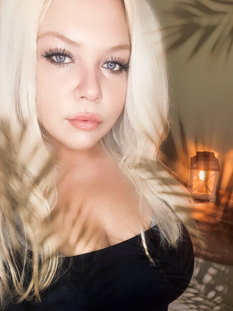 Foto desnuda filtrada de OnlyFans de U122713218