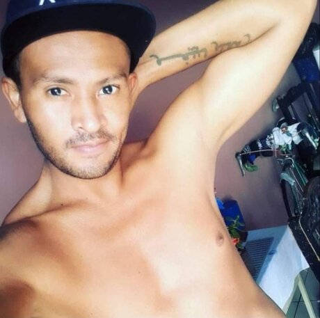 Foto desnuda filtrada de OnlyFans de Diego Morales