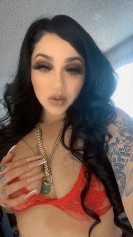 Foto desnuda filtrada de OnlyFans de Pretyyliljayy