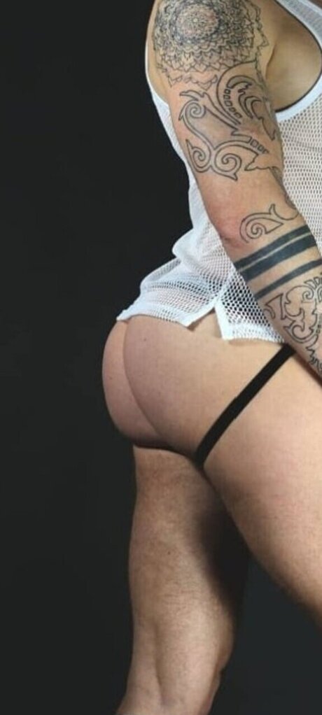 Foto desnuda filtrada de OnlyFans de Greg Lavigne