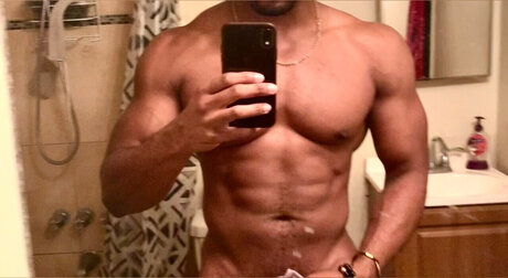 Foto desnuda filtrada de OnlyFans de Kvngmje