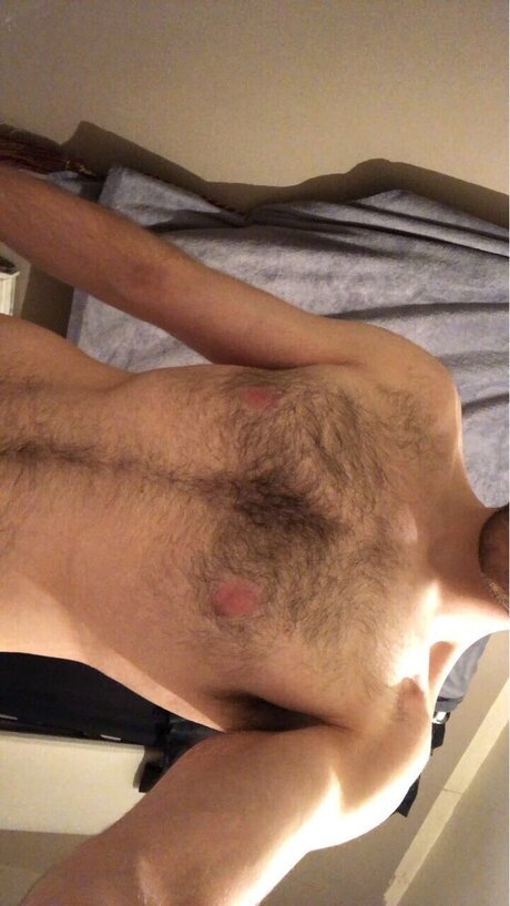 Foto desnuda filtrada de OnlyFans de B