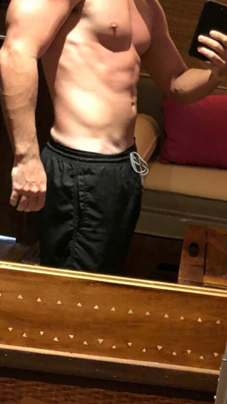 Foto desnuda filtrada de OnlyFans de Anotherguy