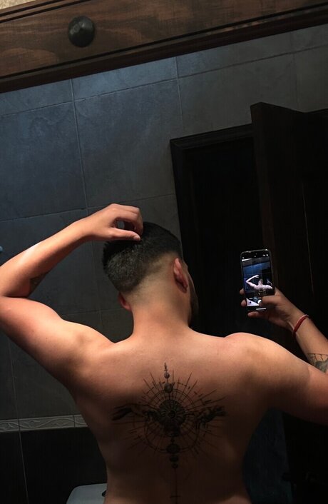 Foto desnuda filtrada de OnlyFans de Gabe