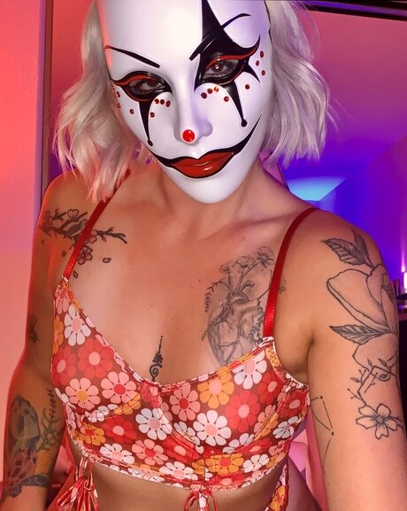 Foto desnuda filtrada de OnlyFans de Whorror