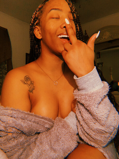 Foto desnuda filtrada de OnlyFans de Roseeee