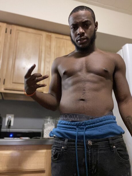 Foto desnuda filtrada de OnlyFans de Mrkenny Slide