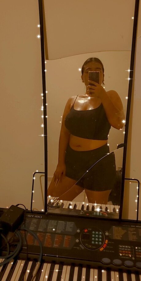 Foto desnuda filtrada de OnlyFans de Sheegue