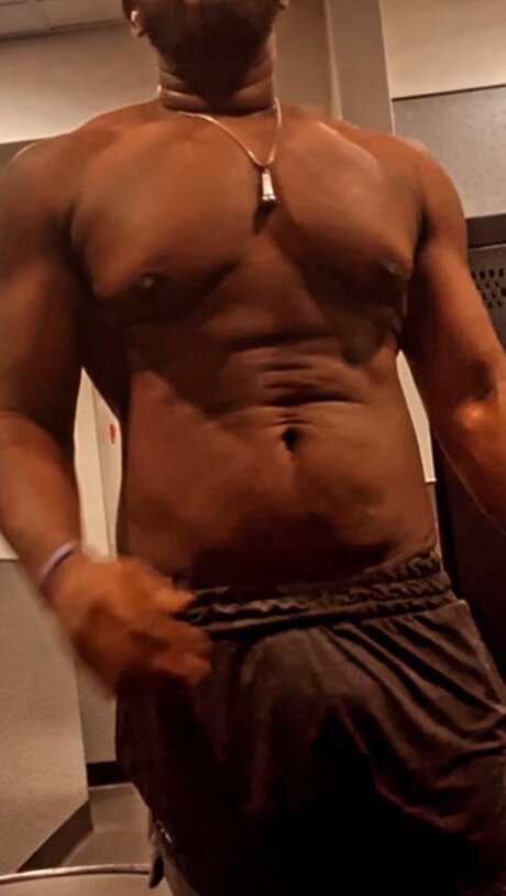 Foto desnuda filtrada de OnlyFans de Foreverhype