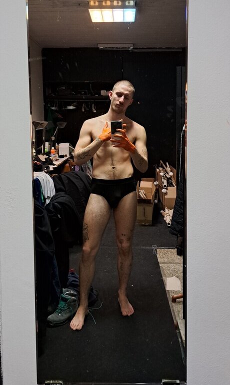Foto desnuda filtrada de OnlyFans de Eao