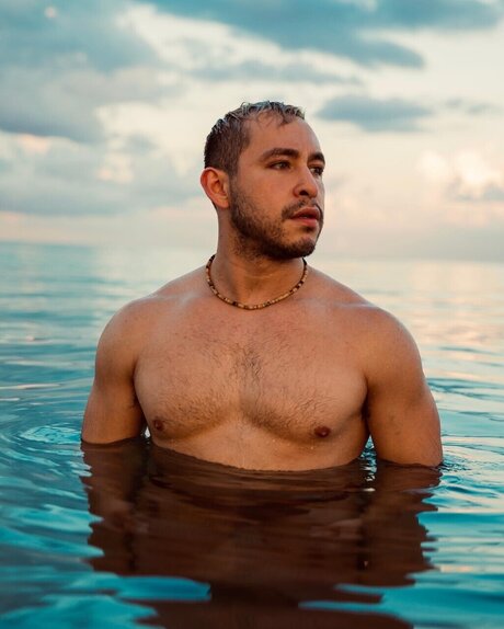 Foto desnuda filtrada de OnlyFans de Benny Hanzo