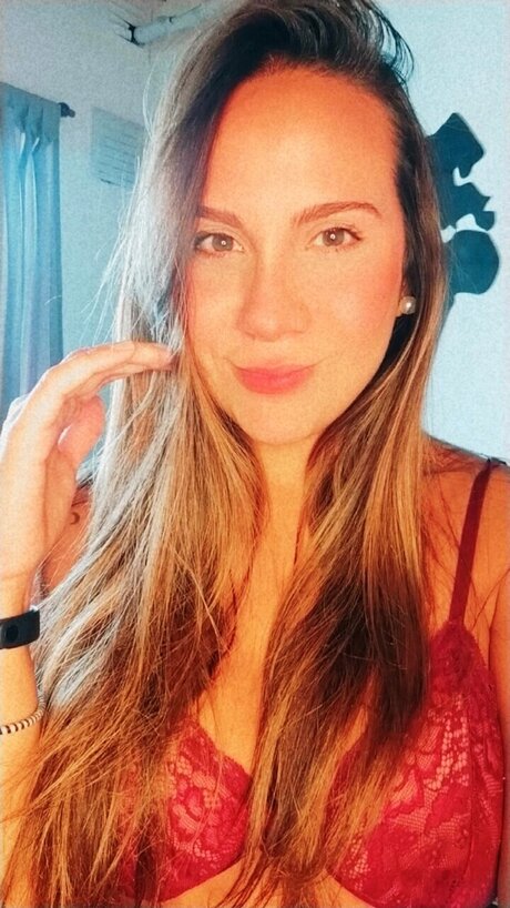 Foto desnuda filtrada de OnlyFans de Valentina