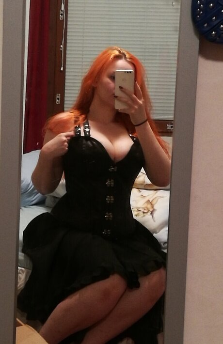 Foto desnuda filtrada de OnlyFans de Emfira