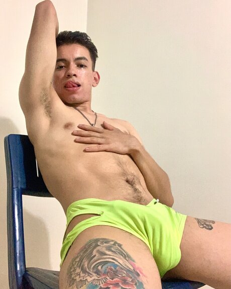 Foto desnuda filtrada de OnlyFans de Tayler