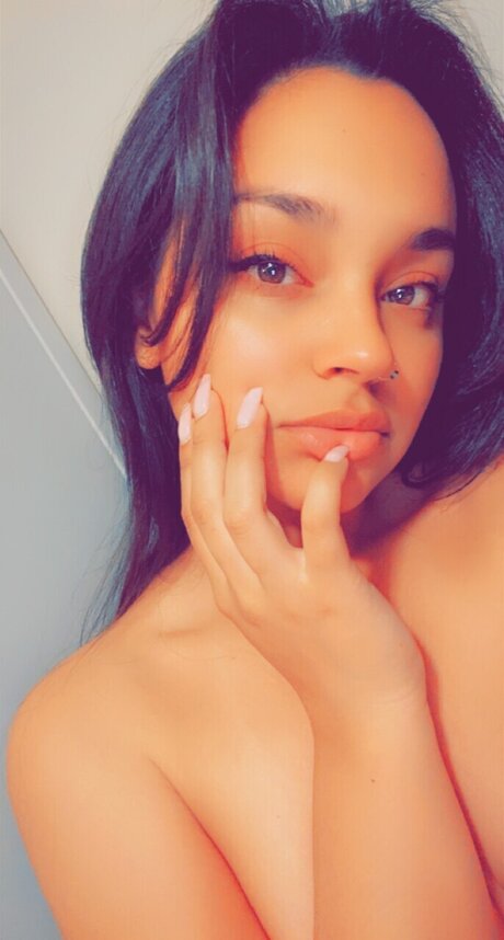 Foto desnuda filtrada de OnlyFans de Sirenas Garden