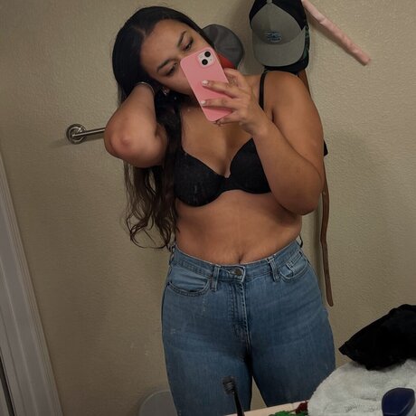 Foto desnuda filtrada de OnlyFans de Craving Greens 