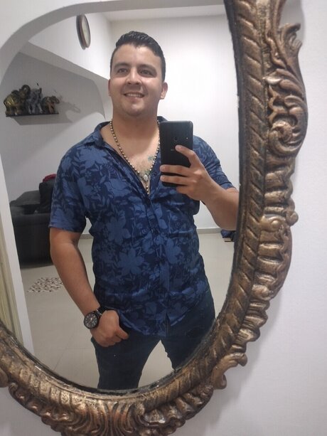 Foto desnuda filtrada de OnlyFans de Camilo Triana