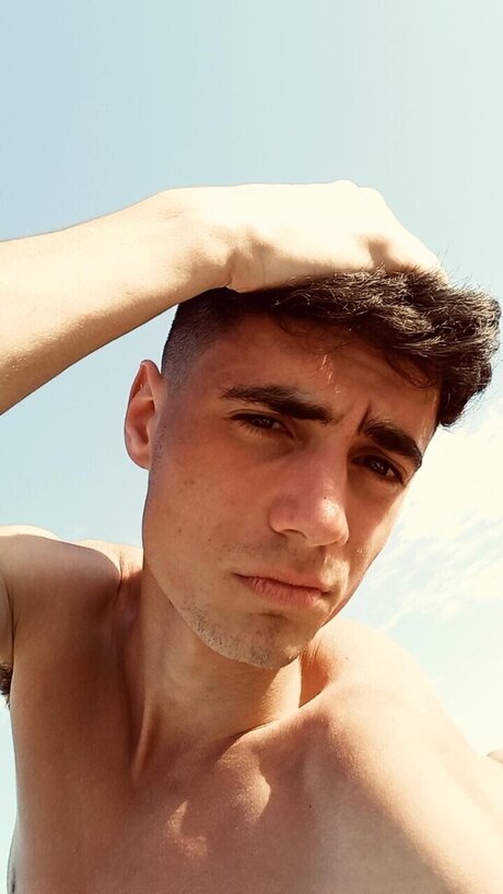 Foto desnuda filtrada de OnlyFans de Francesco Netti