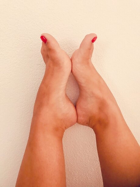 Foto desnuda filtrada de OnlyFans de Sweet Feet