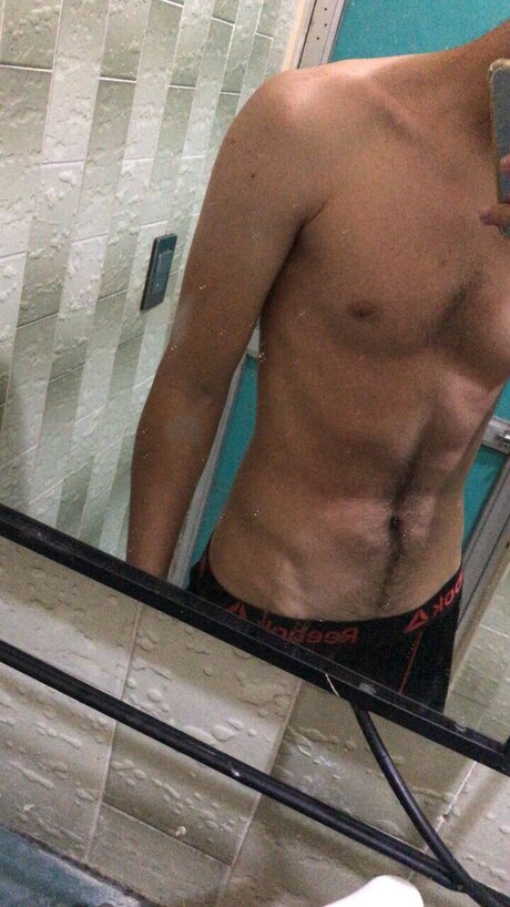 Foto desnuda filtrada de OnlyFans de Abraham Jimnez