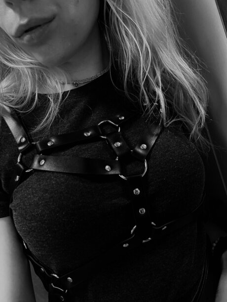 Foto desnuda filtrada de OnlyFans de Crimsonlisbeth
