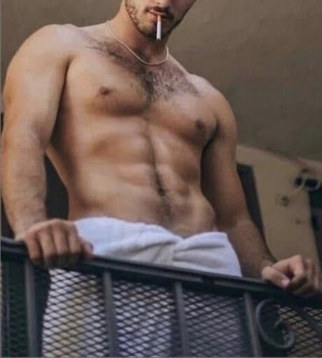 Foto desnuda filtrada de OnlyFans de King To The Queen