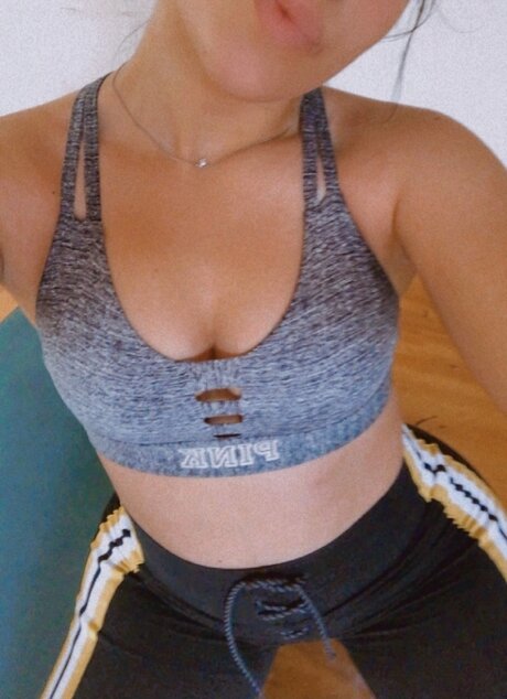 Foto desnuda filtrada de OnlyFans de Hottie Latina