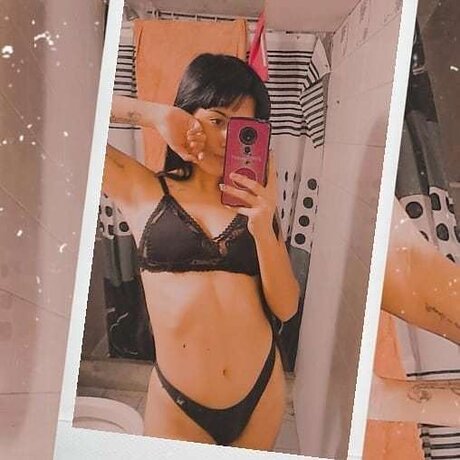 Foto desnuda filtrada de OnlyFans de Violeta Pobre