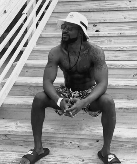 Foto desnuda filtrada de OnlyFans de Devon