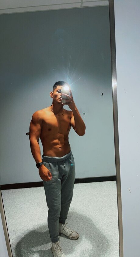 Foto desnuda filtrada de OnlyFans de Chris