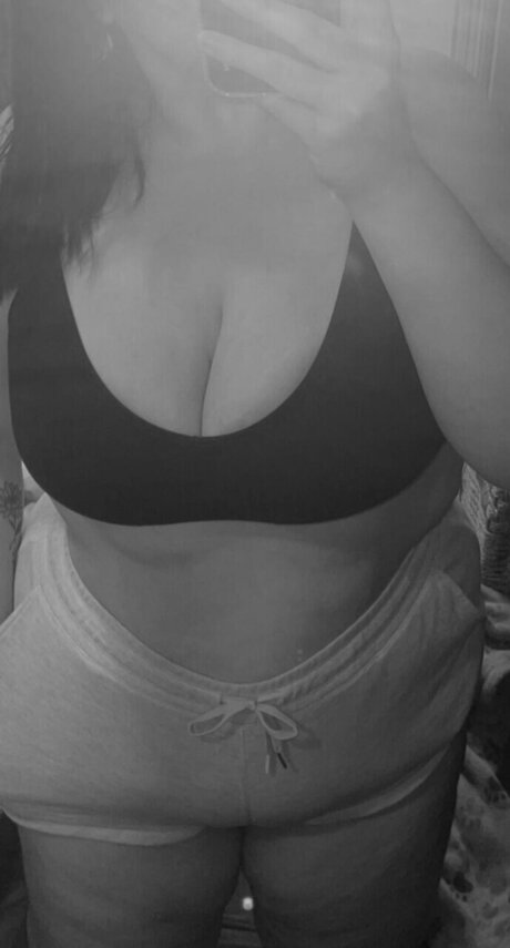 Foto desnuda filtrada de OnlyFans de Bri 