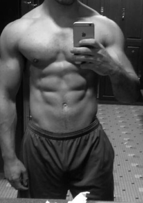 Foto desnuda filtrada de OnlyFans de Lazylifter