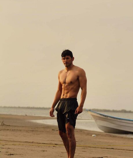 Foto desnuda filtrada de OnlyFans de Alejandro Mgn
