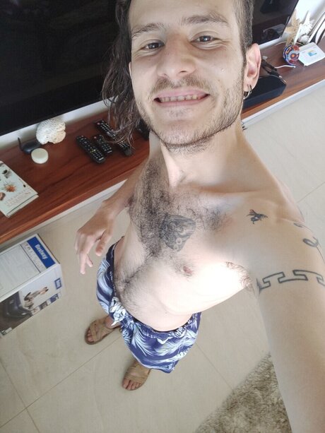 Foto desnuda filtrada de OnlyFans de Manuel Ferral