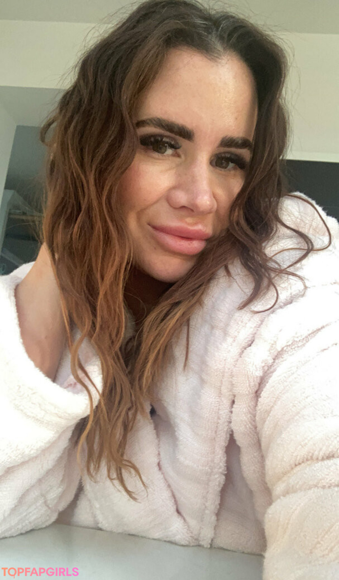 Foto desnuda filtrada de OnlyFans de Britishbustybrunettemilf #41 Foto desnuda filtrada de OnlyFans de Britishbustybrunettemilf #41