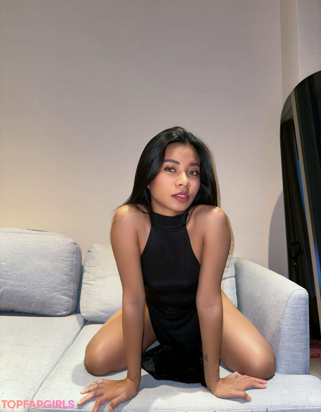 Foto desnuda filtrada de OnlyFans de Petiteasianchaya #4 Foto desnuda filtrada de OnlyFans de Petiteasianchaya #4