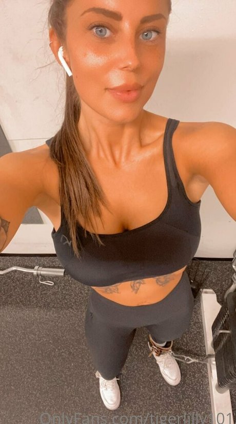 Foto desnuda filtrada de OnlyFans de tigerlilly007