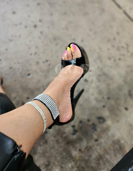 Thedcfootqueen10