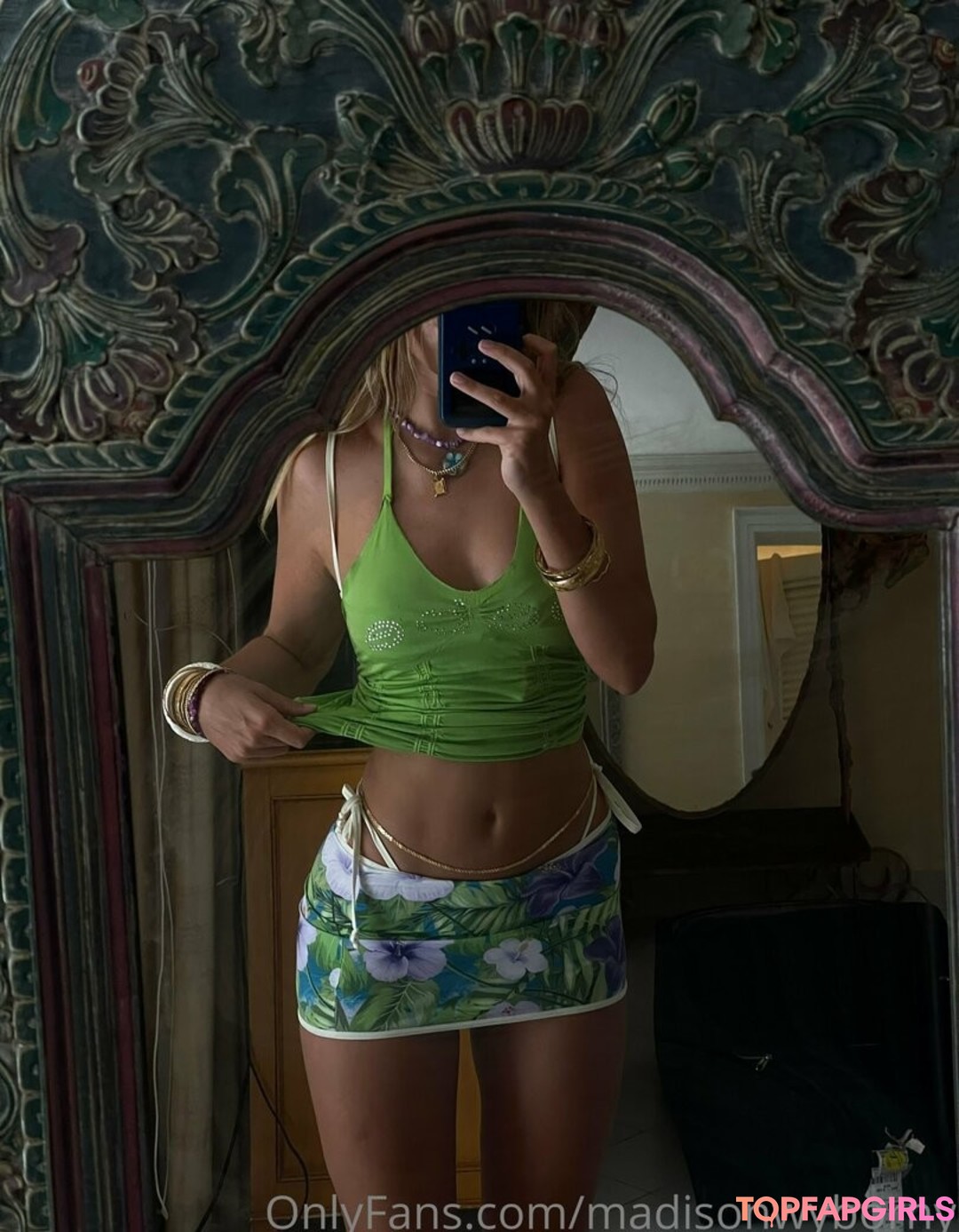 Foto desnuda filtrada de OnlyFans de Lucylove98 #27 Foto desnuda filtrada de OnlyFans de Lucylove98 #27