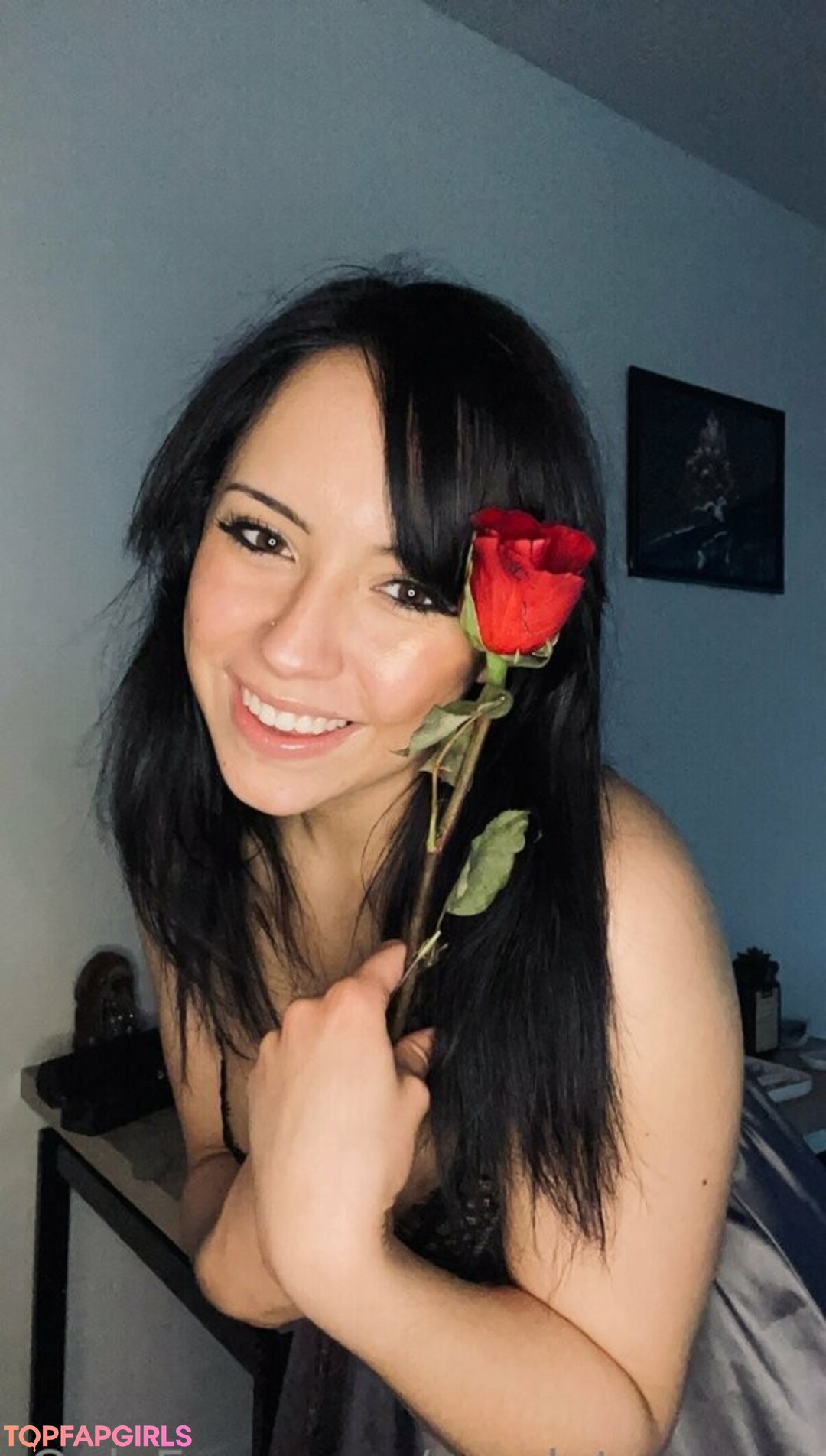 Foto desnuda filtrada de OnlyFans de Scarletssrose #18 Foto desnuda filtrada de OnlyFans de Scarletssrose #18
