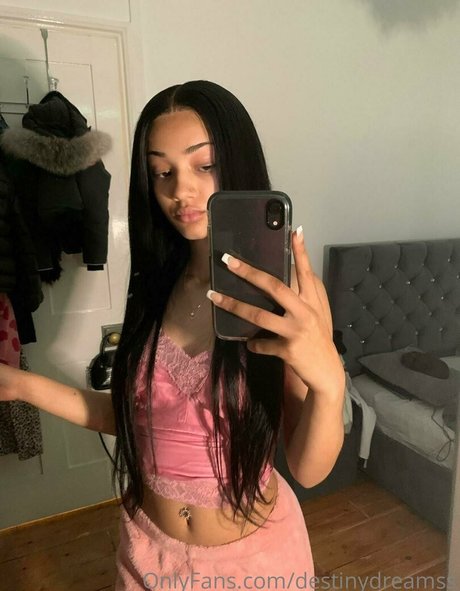 Foto desnuda filtrada de OnlyFans de Destinydreamss